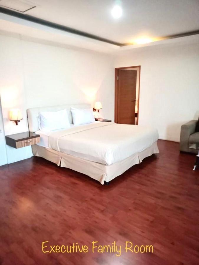 Kasira Residence Peladen ภายนอก รูปภาพ