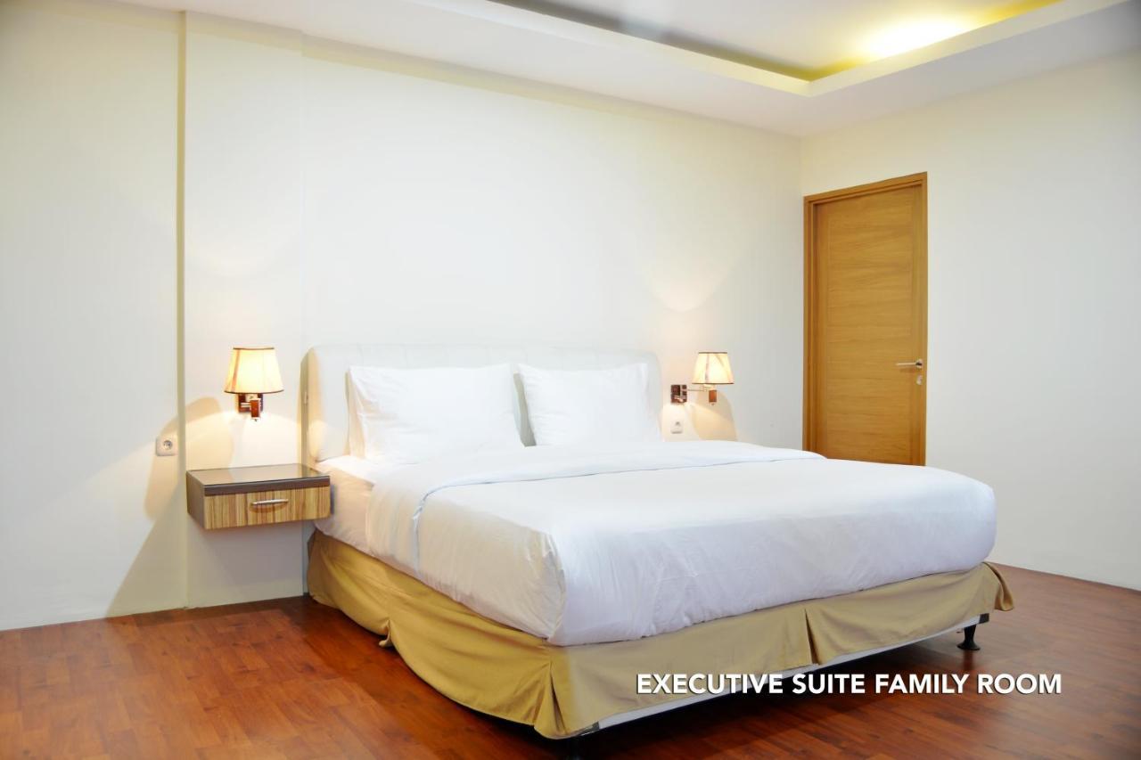 Kasira Residence Peladen ภายนอก รูปภาพ