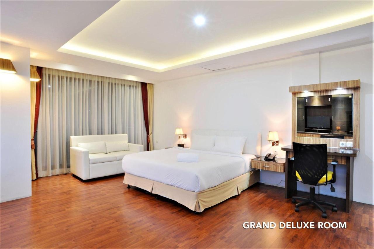 Kasira Residence Peladen ภายนอก รูปภาพ