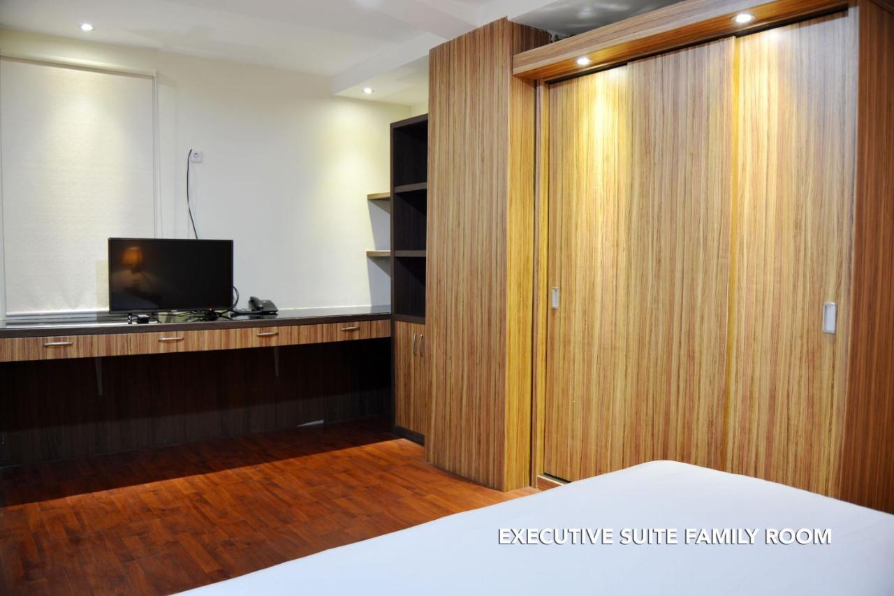 Kasira Residence Peladen ภายนอก รูปภาพ